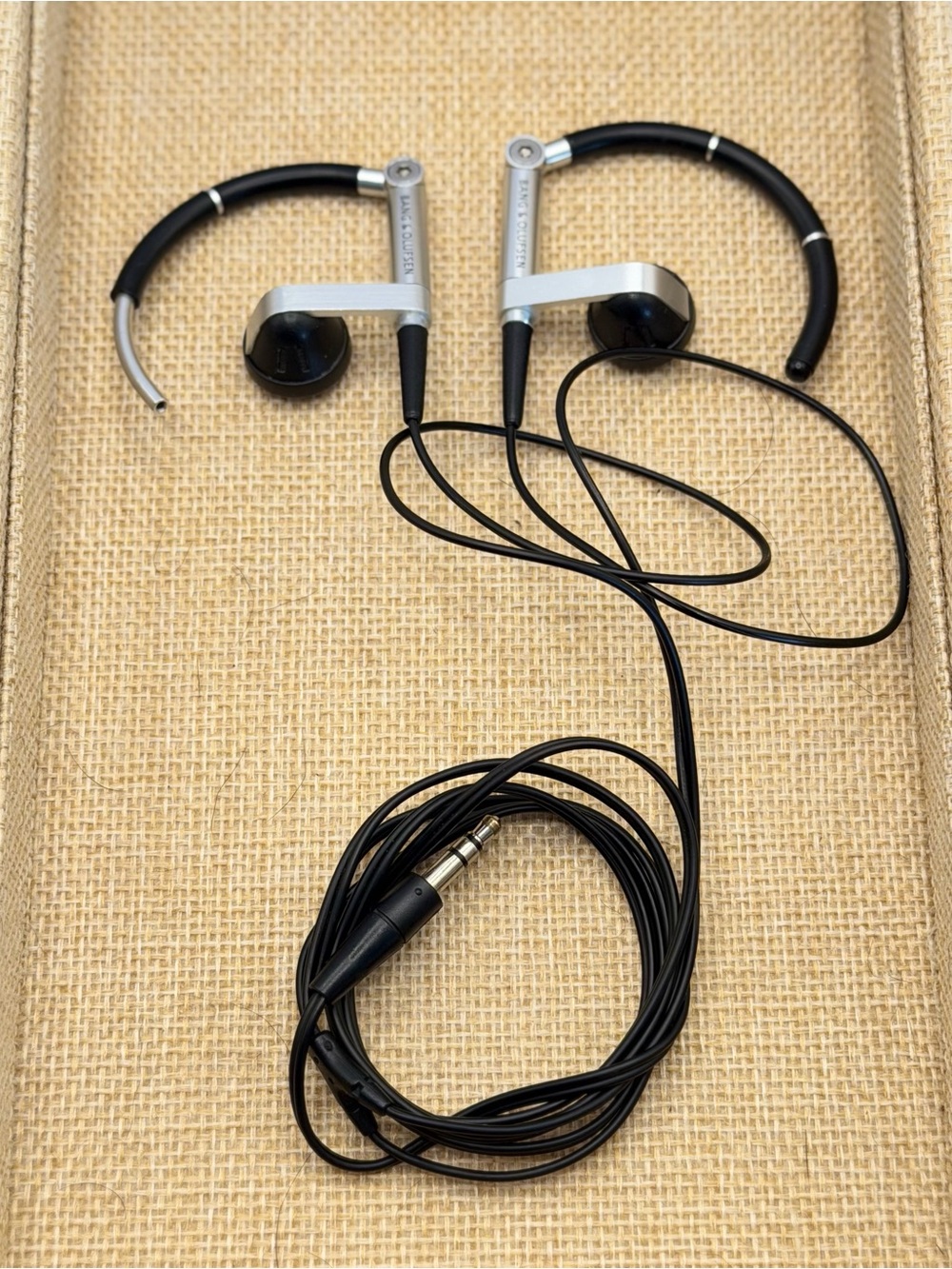 Bang & Olufsen Earphones A8, Tested, Wired Black/Alum Balanced sound